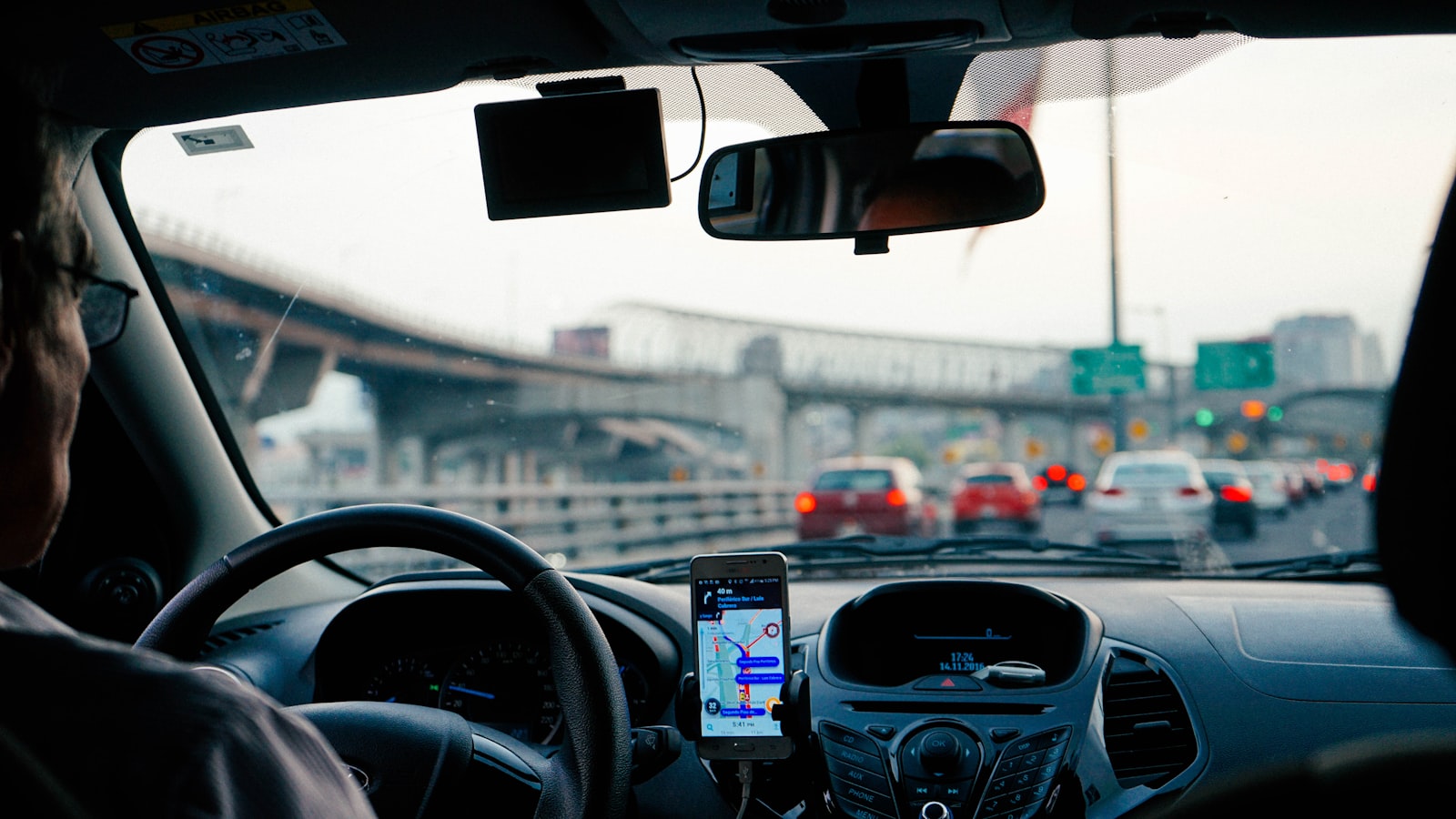 Fastest vs Shortest vs Most Fuel-Efficient Route: How to Choose hero image